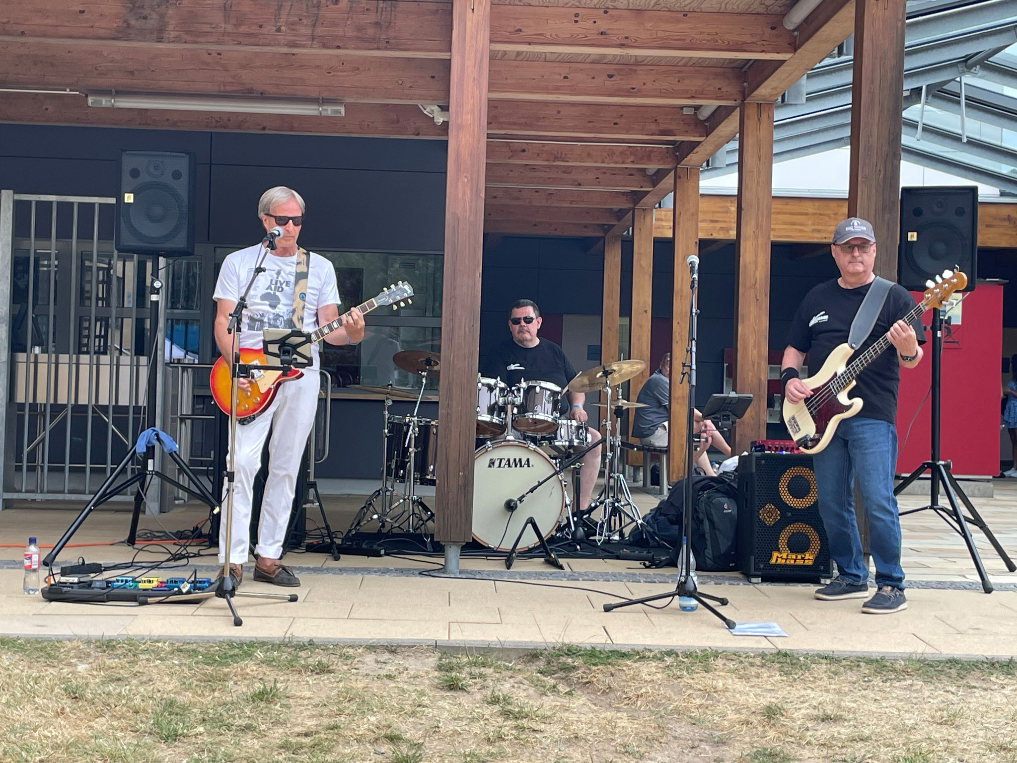 Crossroads Classic Rock