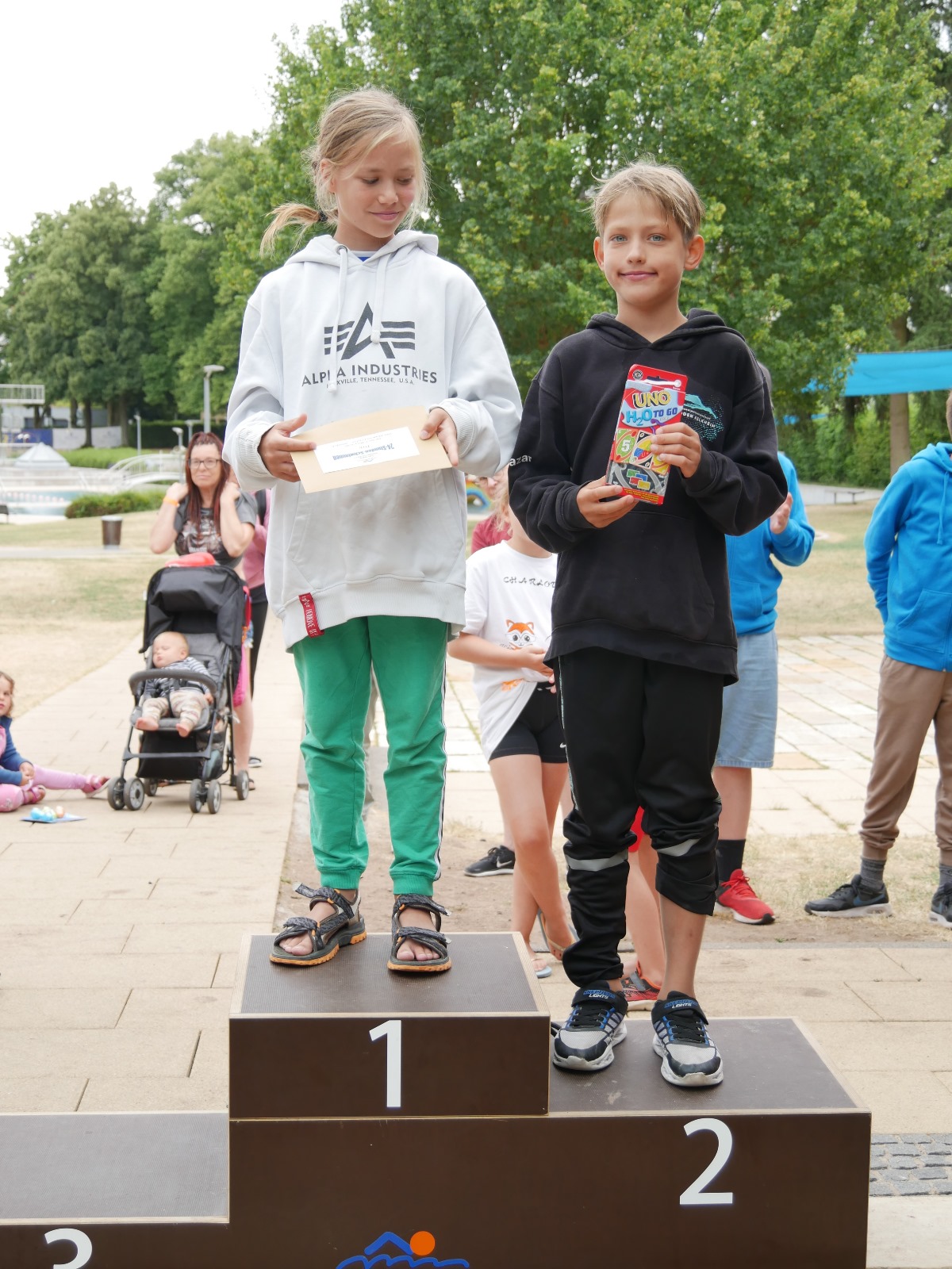 Die ersten drei bis 10 Jahre: Timo, Nazar, Moritz (nicht auf dem Bild)