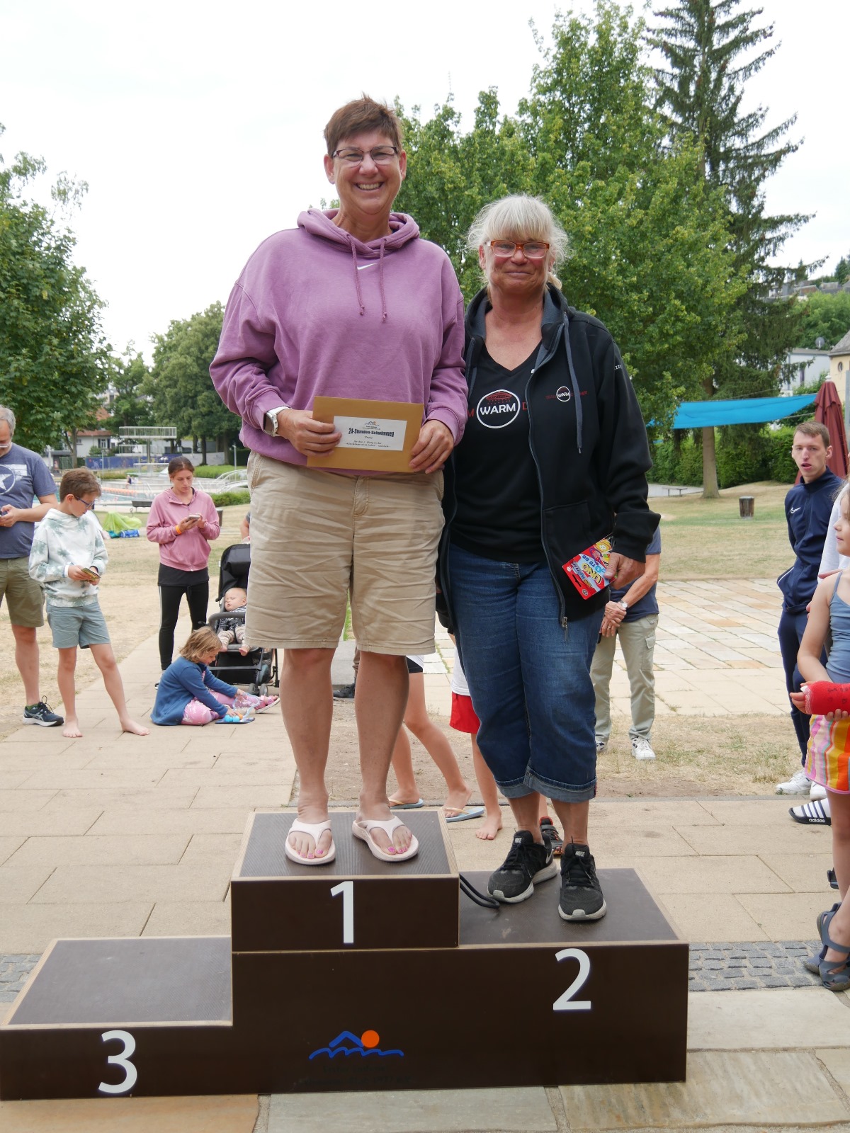 Die zwei ersten über 16 Jahre: Judith, Elisabeth, Simone (nicht auf dem Bild)
